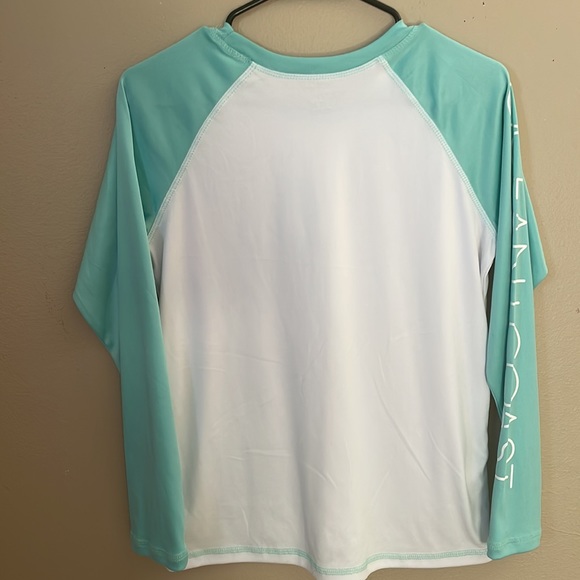 β’π½ππΎπ πΎπ²π΄π°π½ π²πΎπ°ππ ππ·πΈππ - Picture 6 of 6